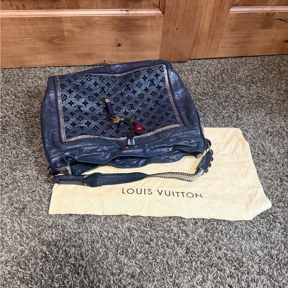 AUTHENTIC  Louis Vuitton Monogram Lurex Bluebird. Gorgeous Limited Edition! - Picture 8 of 10